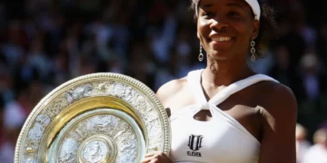 Venus Williams with award