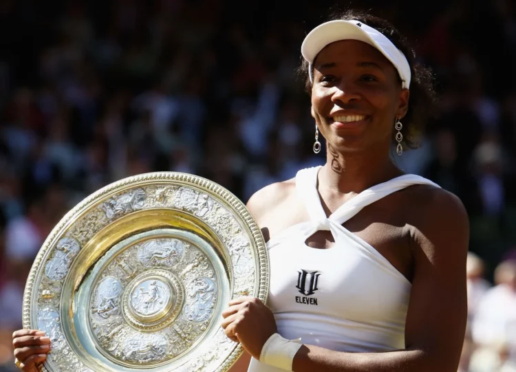 Venus Williams with award