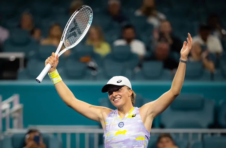 Top 10 players with most Grand Slam semifinals (Women)